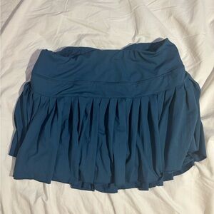 Gold hinge tennis skirt